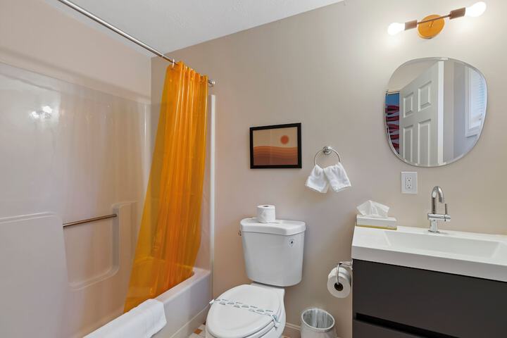 Room 40 of 53