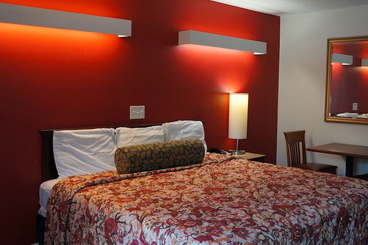 Room 21 of 71