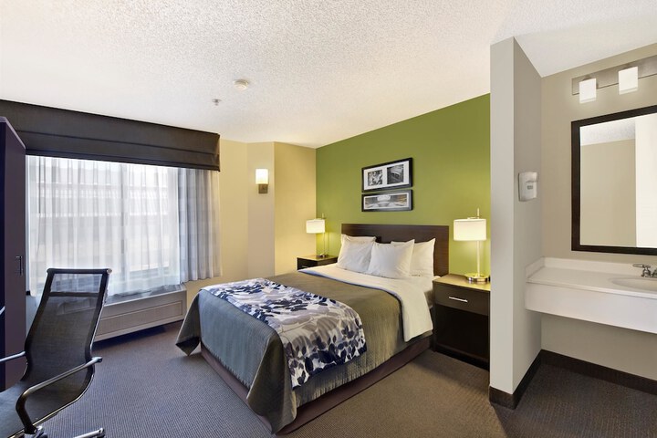 Room 15 of 20
