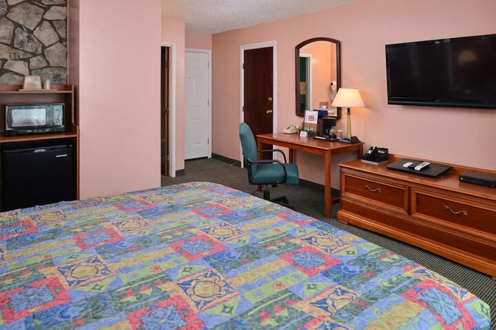 Room 18 of 55