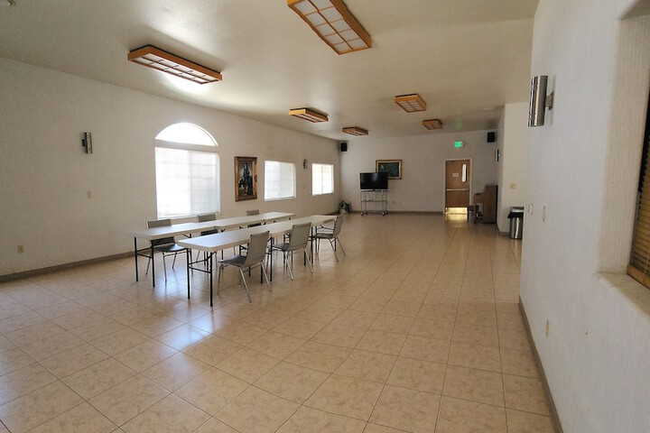 Business Center 36 of 37