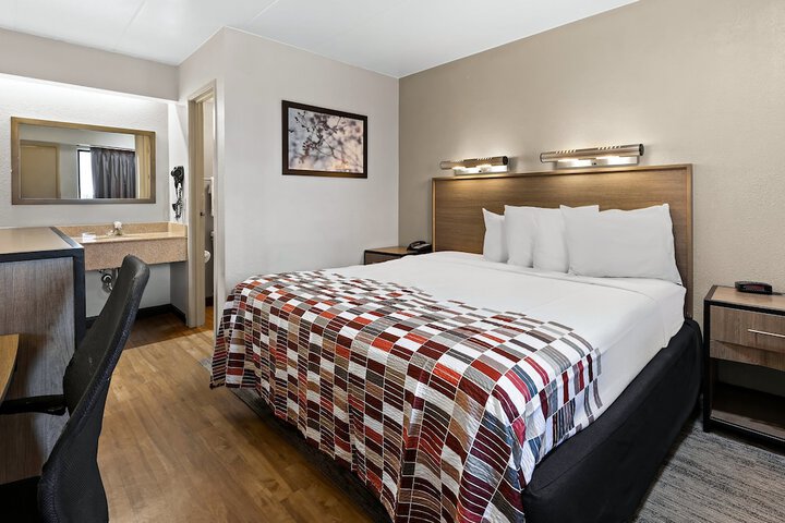 Room 27 of 41