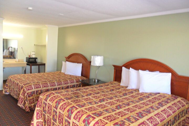 Room 9 of 41