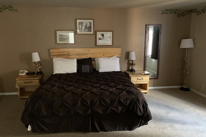 Room 25 of 36