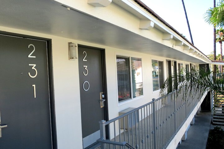 Hotel 2 of 41