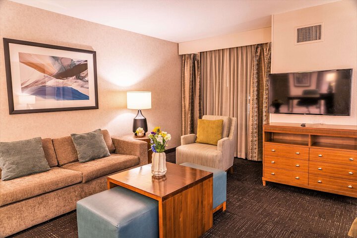 Room 43 of 85