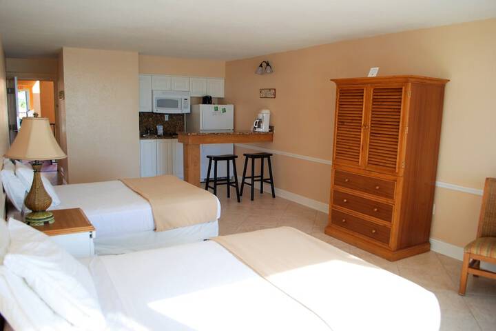 Room 17 of 32