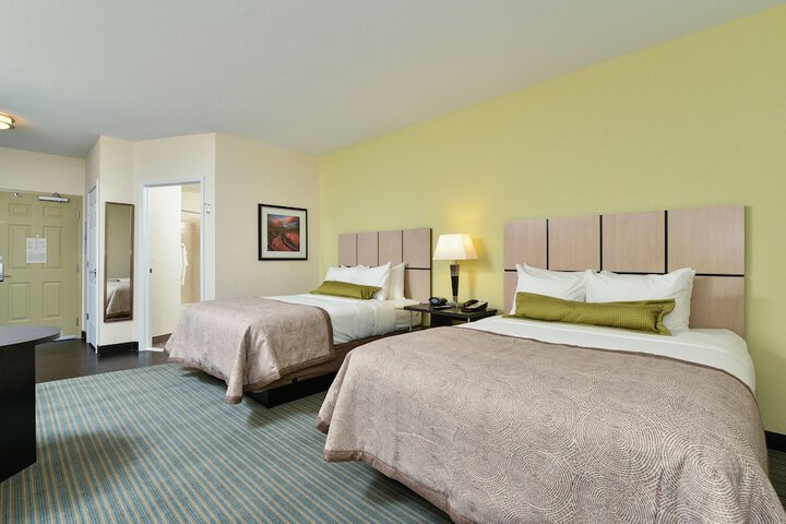 Room 17 of 36