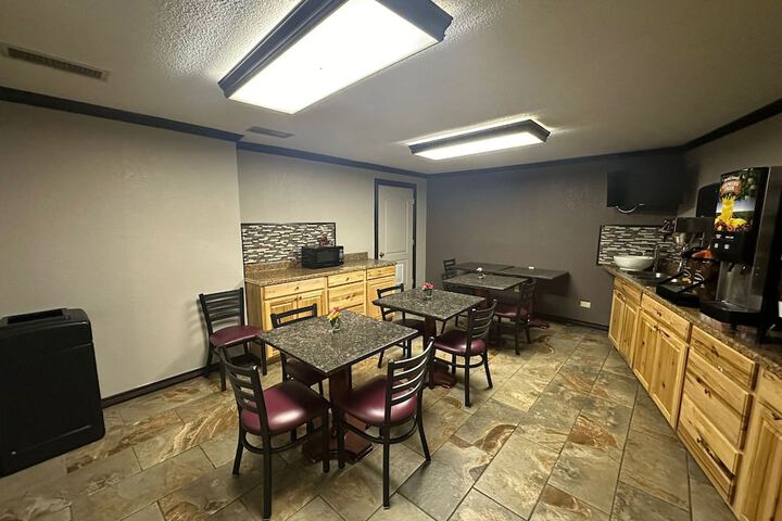 Super 8 by Wyndham Athens TX