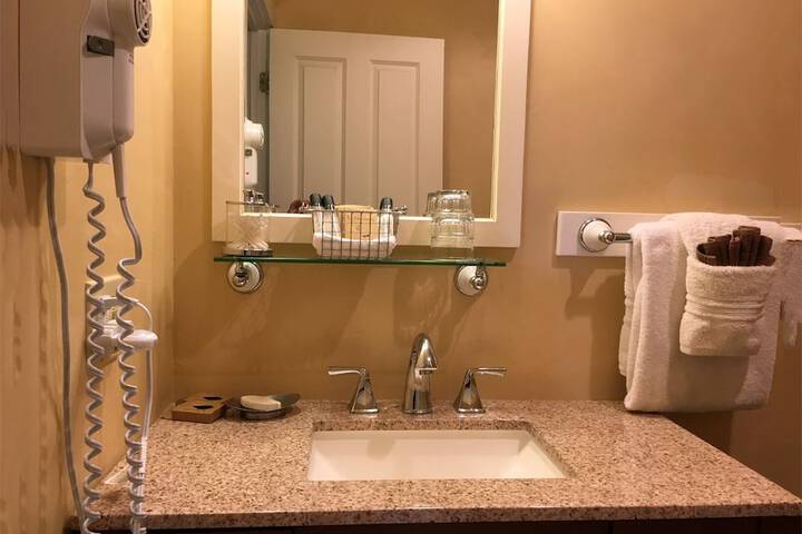 Room 20 of 39