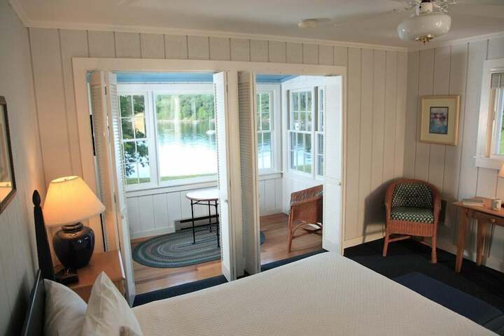 Room 53 of 117