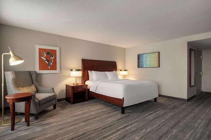 Room 34 of 49