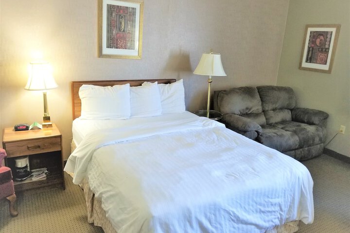 Room 5 of 32