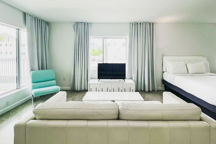 Room 15 of 60