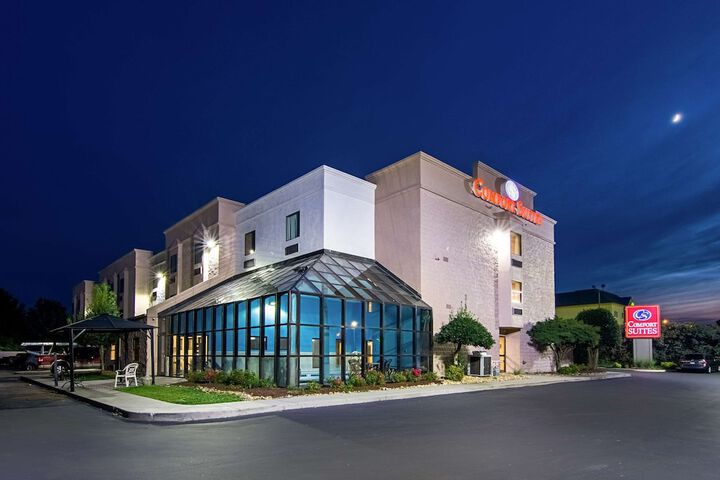 Hotel 7 of 54