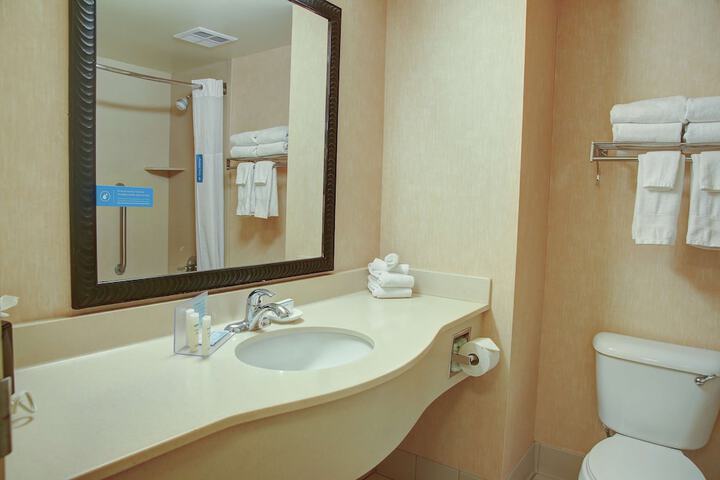 Room 18 of 37