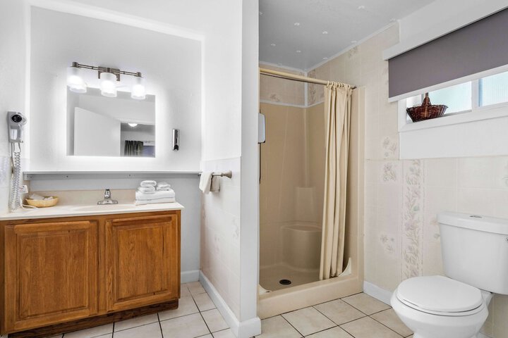 Room 20 of 29