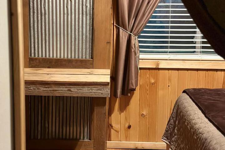 Country Cabins Hotel