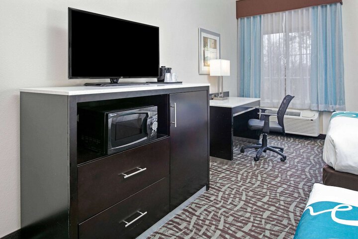Room 15 of 28