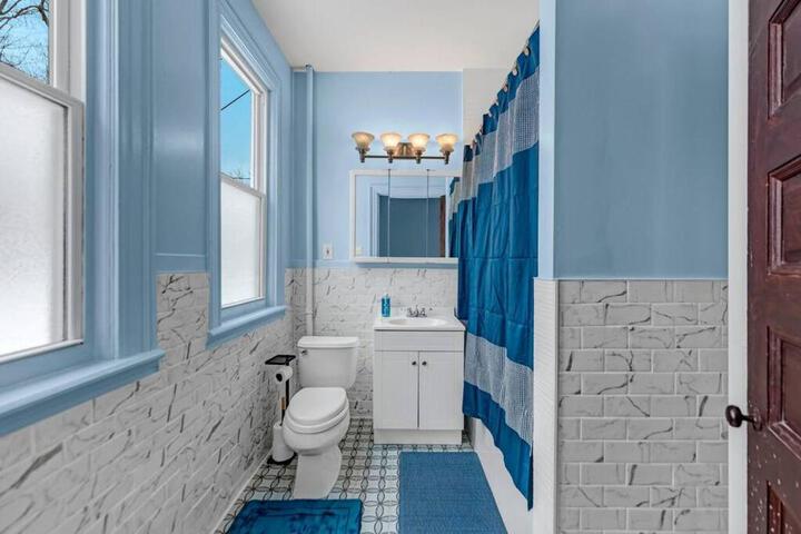 The Victorian on South Park - Sleeps 6