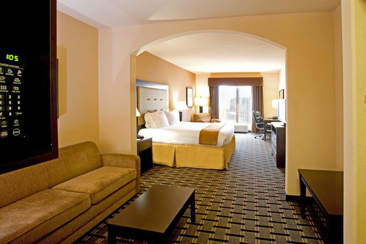 Room 16 of 52