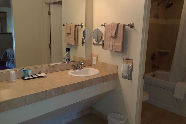 Cedar Glade Resort