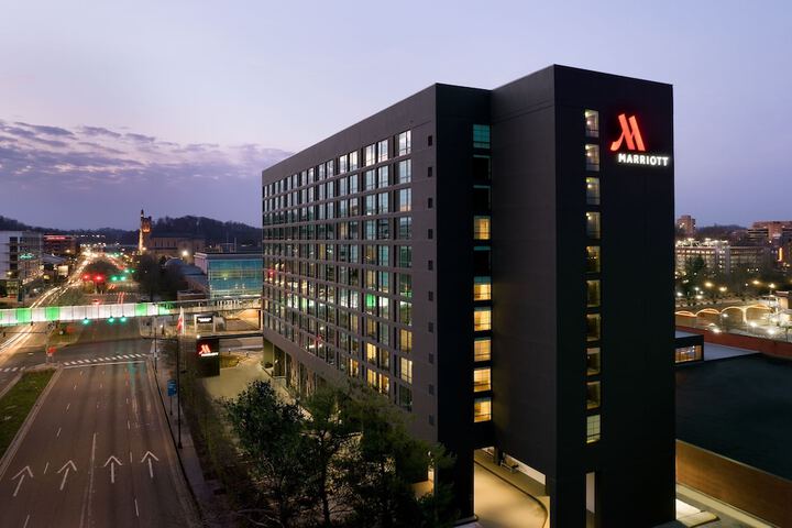 Hotel 3 of 67