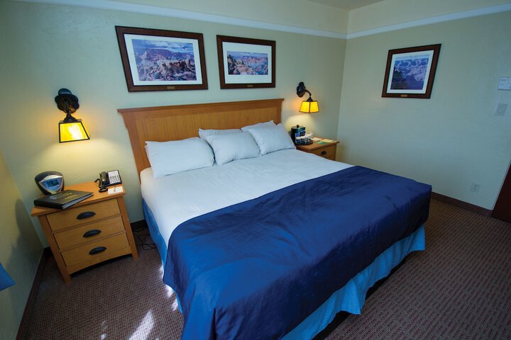Room 13 of 36