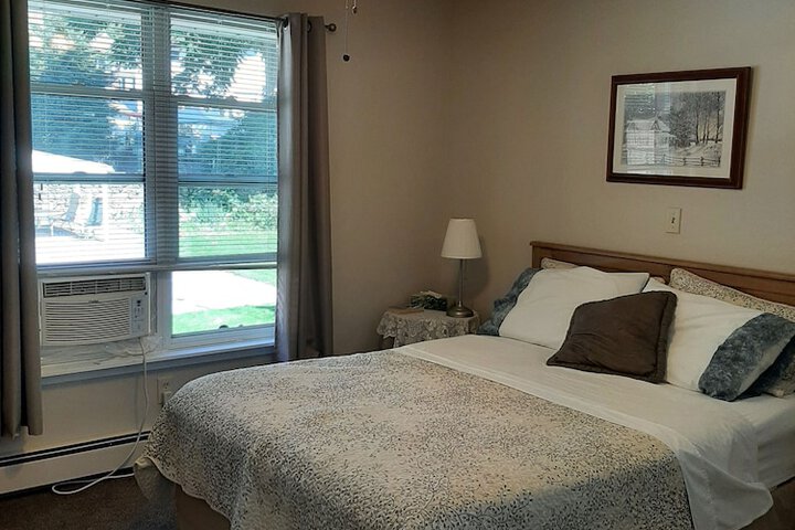 Room 6 of 6