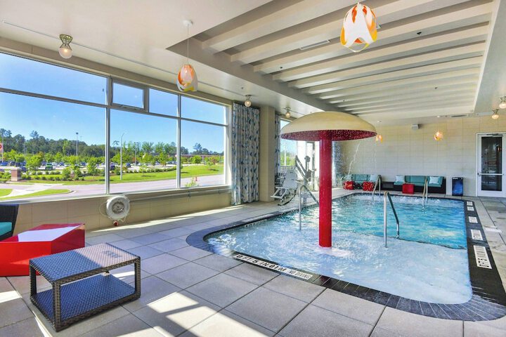 Courtyard by Marriott Raleigh Cary / Parkside Town Commons