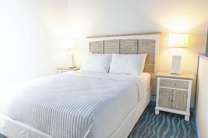 Surf Side Hotel