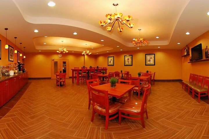 Comfort Suites Flowood - Jackson Airport (must meet transportation requirement)