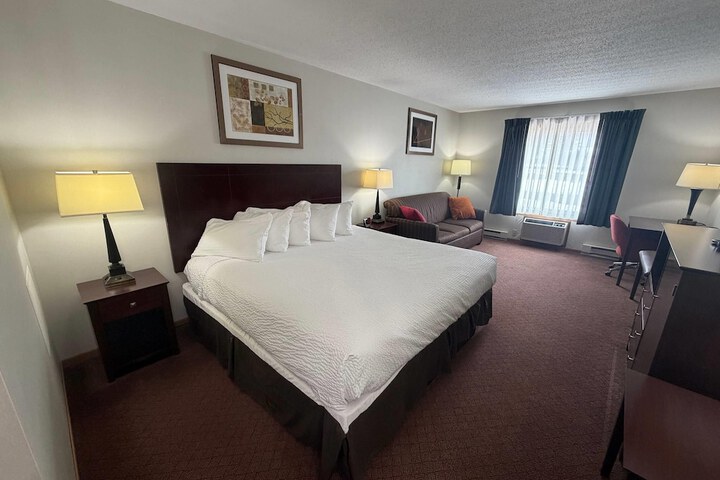 Travelodge by Wyndham Ishpeming / Marquette