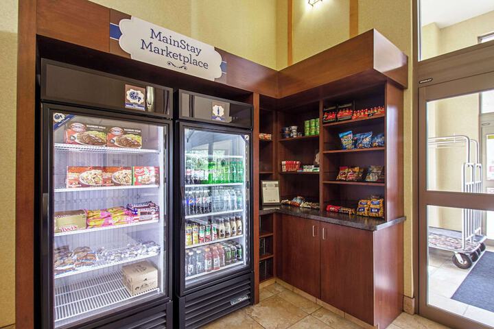MainStay Suites Madison - Monona
