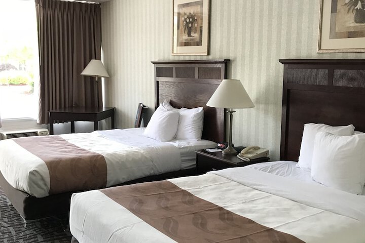 Room 33 of 50