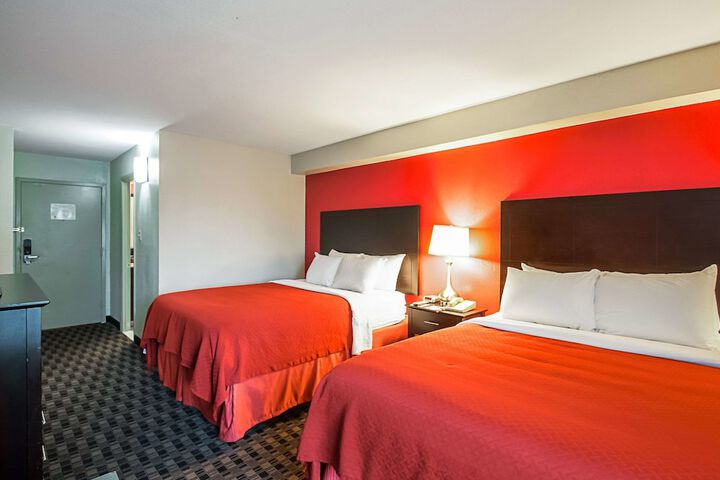 Room 14 of 35