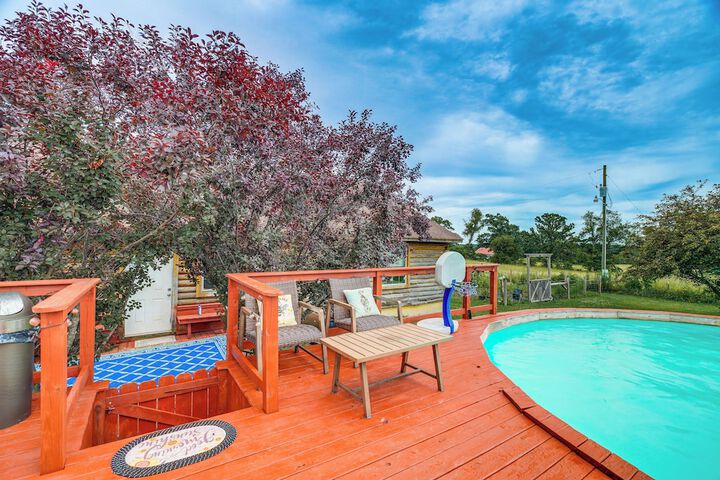 Spacious Ozarks Family Home - Private Pool & Grill