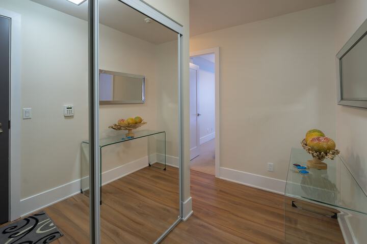 Room 13 of 30