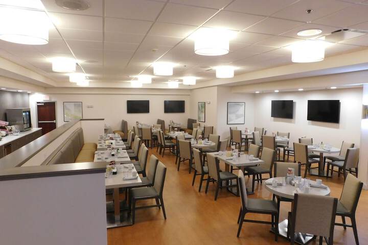 Holiday Inn Hotel & Suites Rochester - Marketplace by IHG