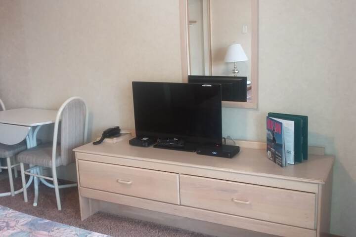 Shoreline Resort