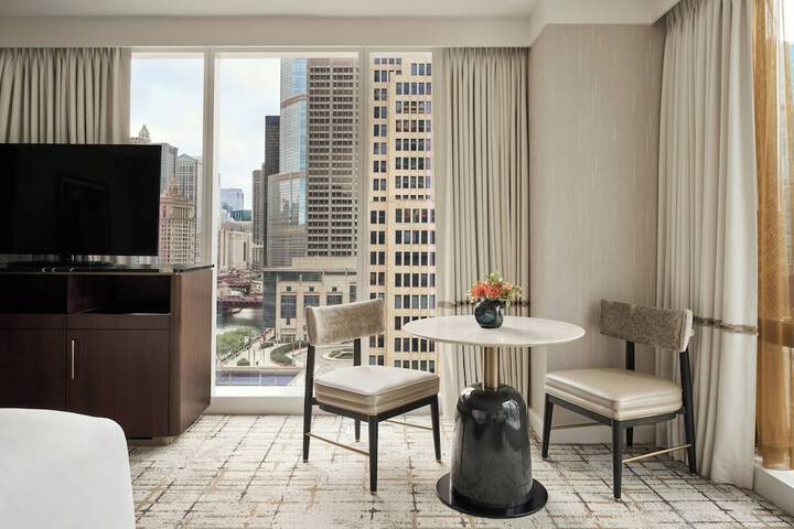 Loews Chicago Hotel