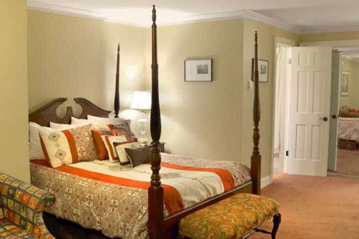 Red Coach Inn