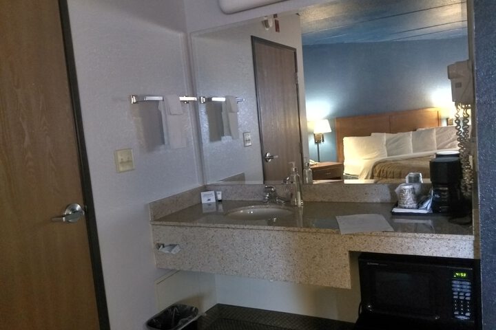 Room 36 of 65