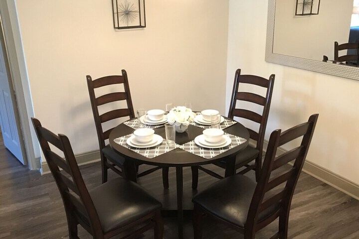 Sawgrass Mall Apartment 2