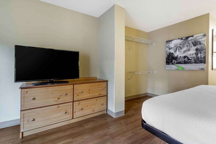 Room 21 of 31