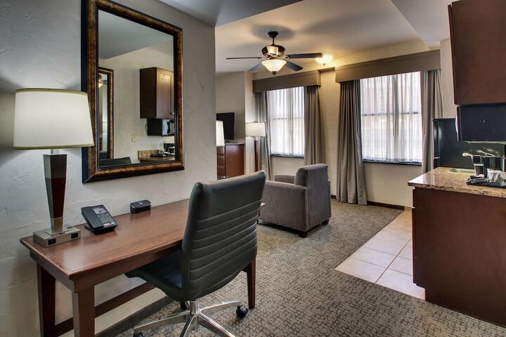 Room 60 of 168