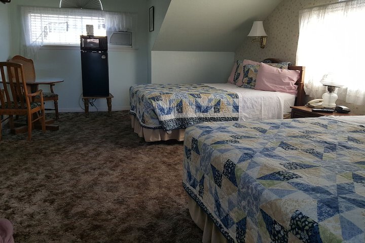 Room 27 of 35