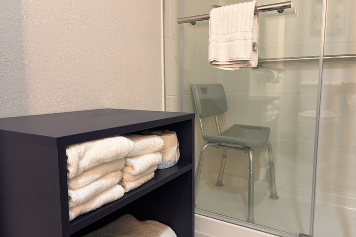 Comfort Suites Louisville Airport
