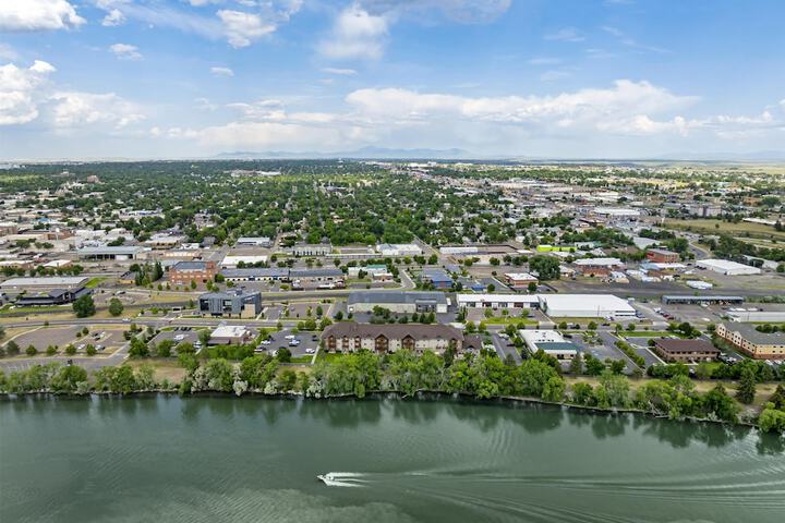 Best Western Plus Riverfront Hotel & Suites