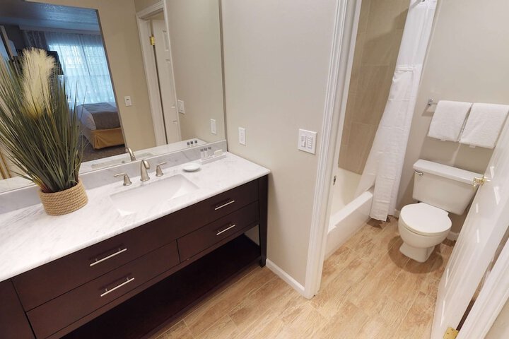 Room 18 of 43